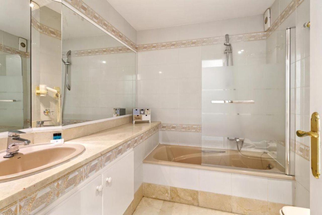Heritage Resorts At Matchroom Fuengirola Ngoại thất bức ảnh
